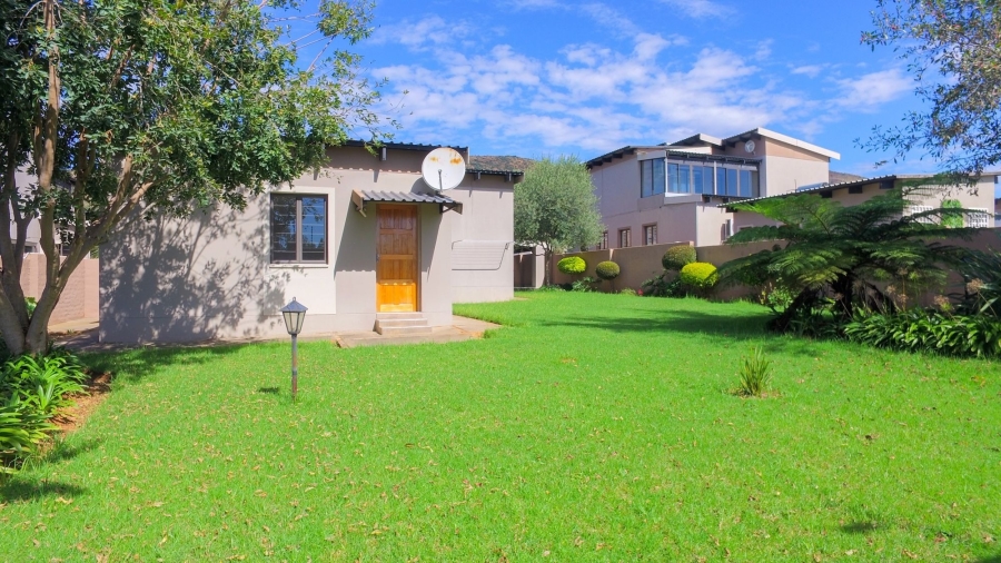 3 Bedroom Property for Sale in Geelhoutpark North West